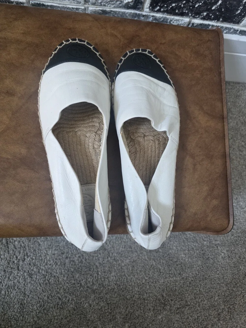 Tory Burch Women's Two-Tone Leather Espadrille Flat Size 5M